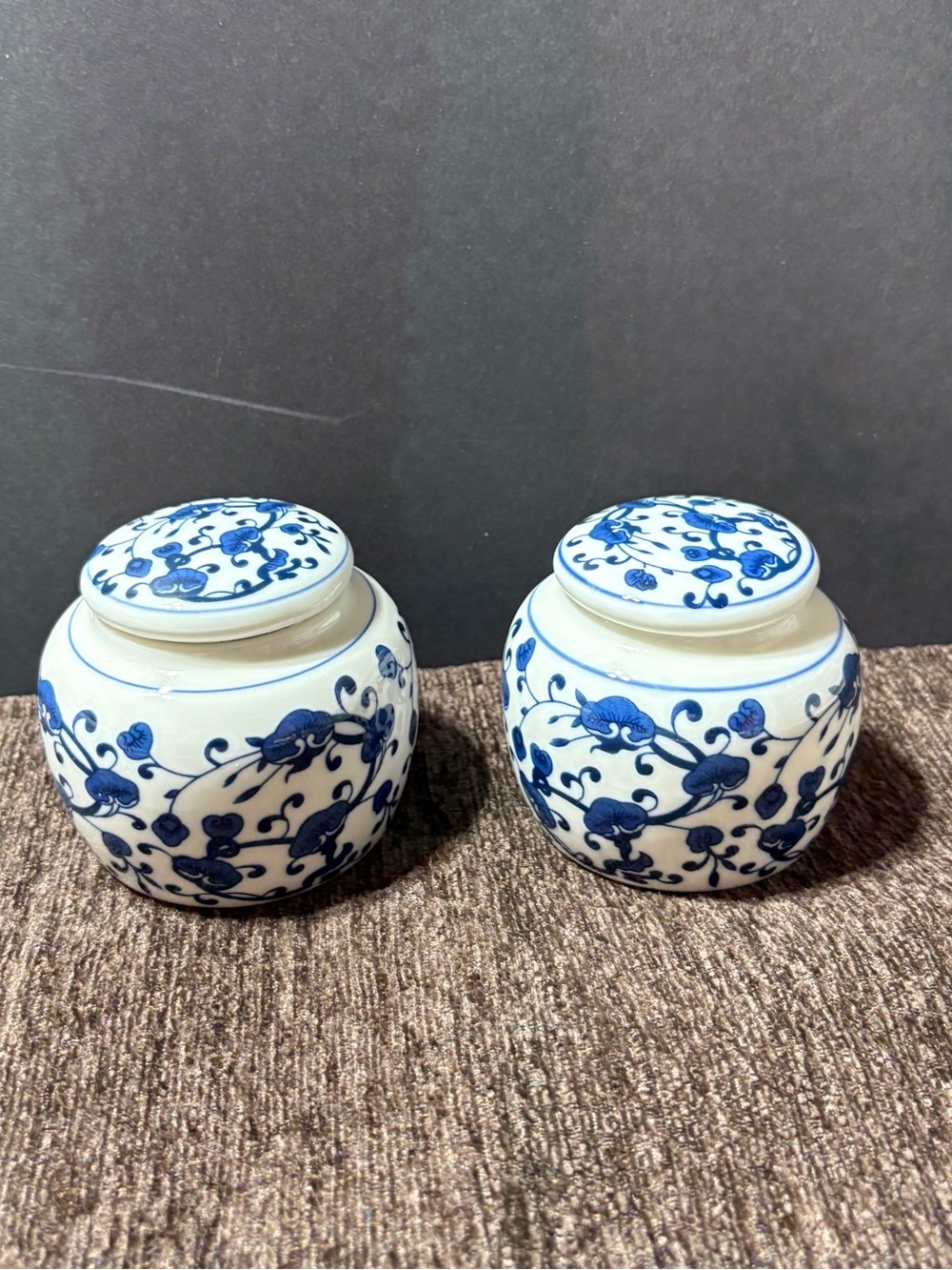 Blue and White Porcelain Floral Ginger Jar set with Lid